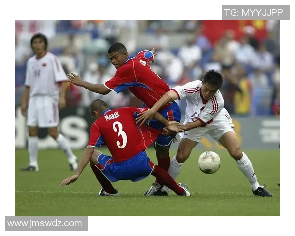 南特与摩洛哥精彩对决赛果揭晓球迷热议比赛亮点与精彩瞬间